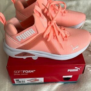 PUMA NWT Enzo 2 Speckle - Size 7.5 - Never worn!!